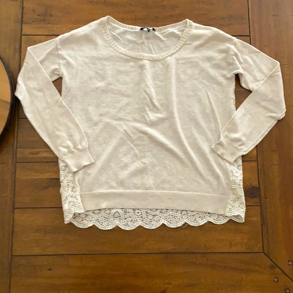 Womens/Juniors lace sweater size M - Picture 1 of 2